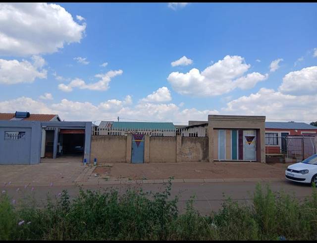 2 BEDROOM HOUSE FOR SALE IN PALM RIDGE